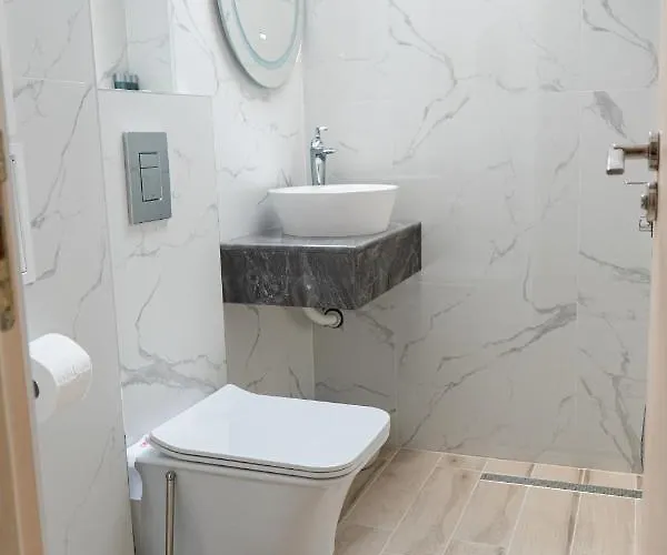 Hotel apartamentowy Dion